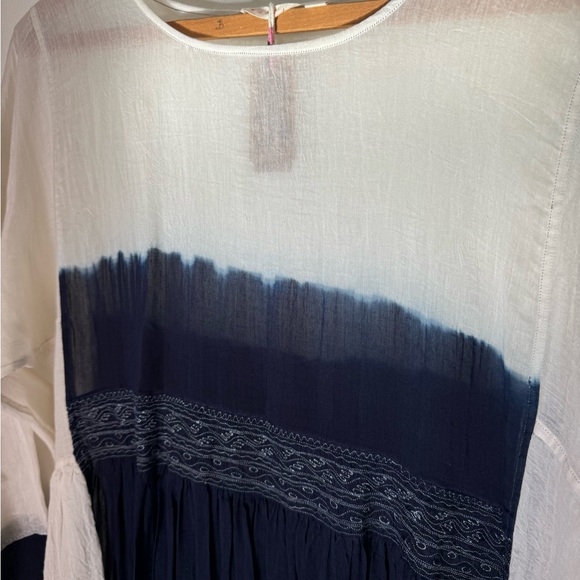 Beautiful brand new dress by Injiri. Size small. - Picture 2 of 10